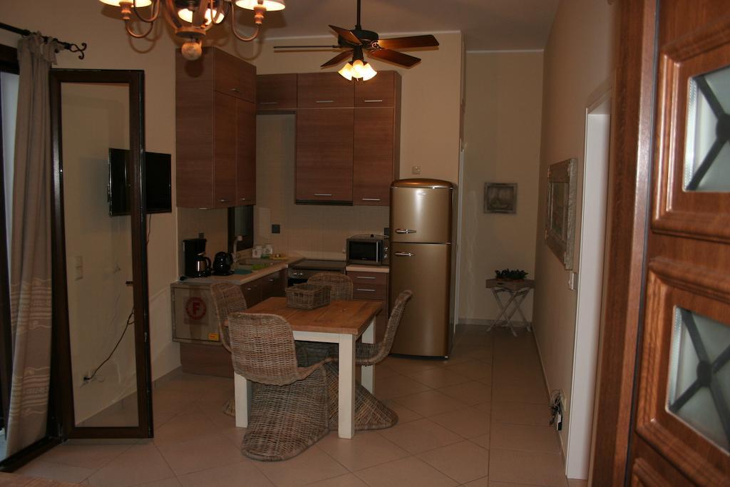 Iliodysi Houses Метони Номер фото